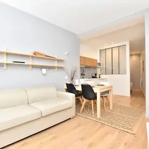 Appartement Goodguest-appartement Design Et Cosy Batignolles, Paris